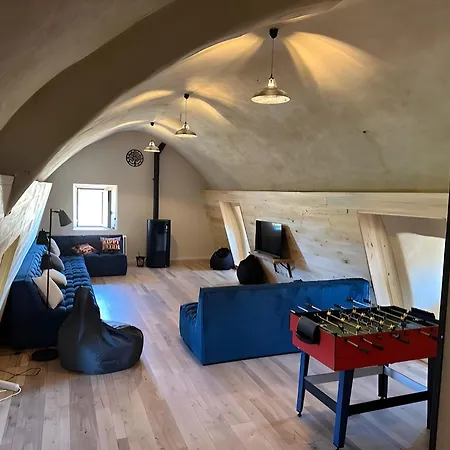 Domaine Avec Vue Cirque Du Levancou Ferienhaus Saint-Georges-de-Luzençon